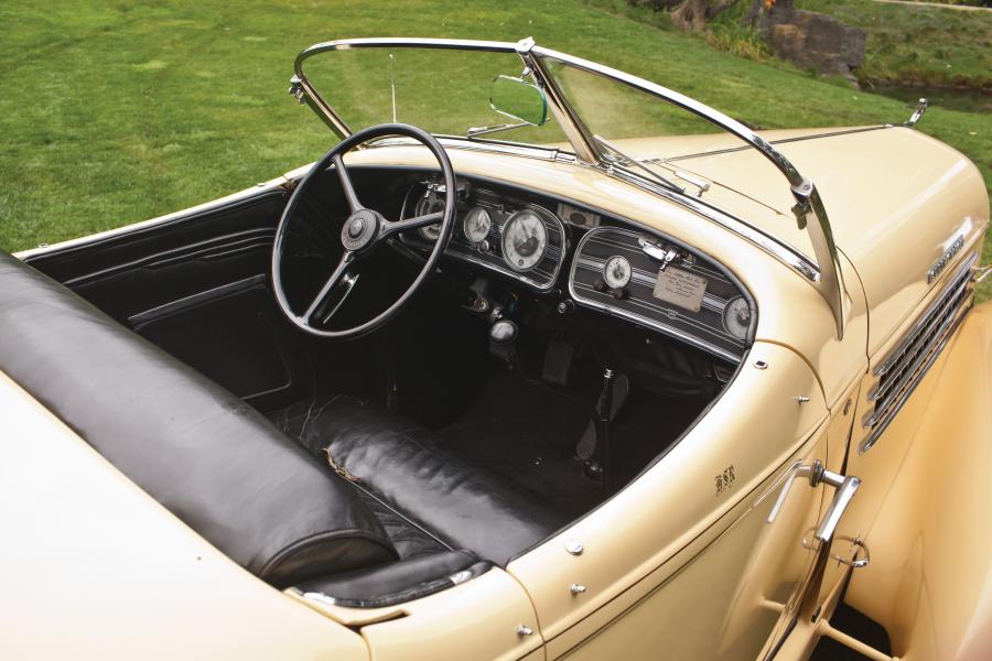 Детали экстерьера Auburn 851 SC Speedster 1935 года  (фото 81 из 93)